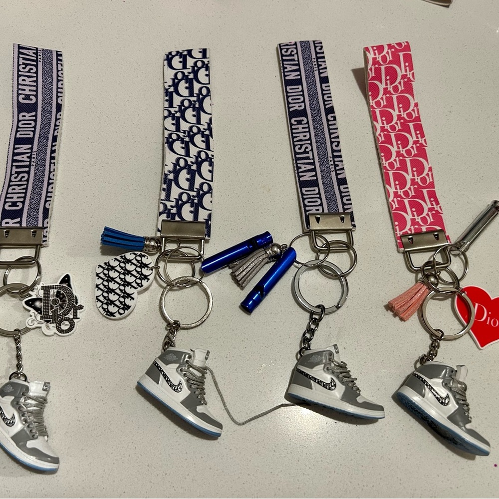 Keychains - Picture 5 of 12
